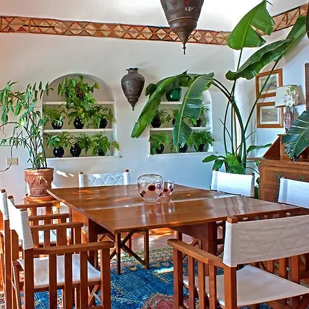 Degli Oleandri Villa *
